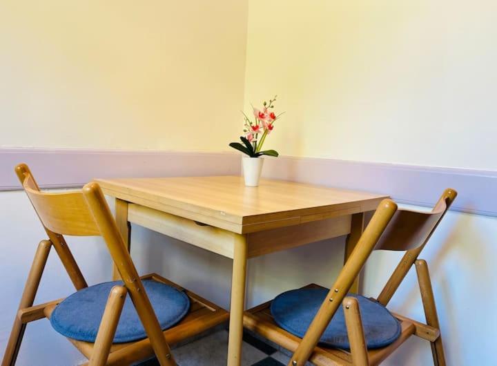 Elena Apartment Split